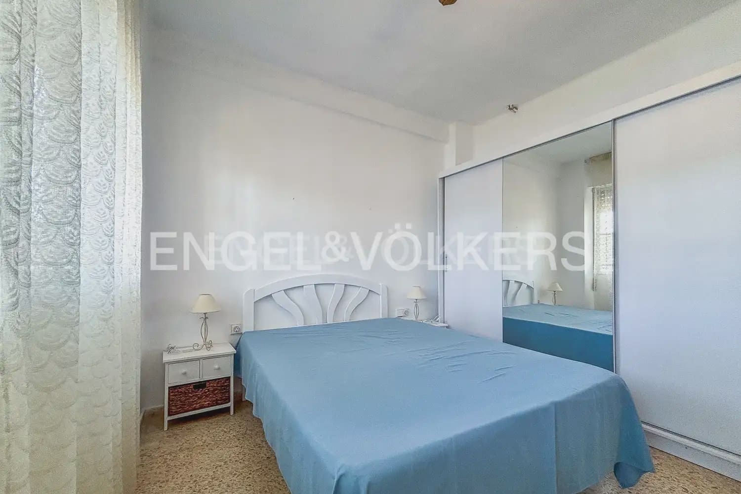 4 sypialnia Willa do wynajęcia w Paterna z basenem - 1 800 € (Ref: 9932326)