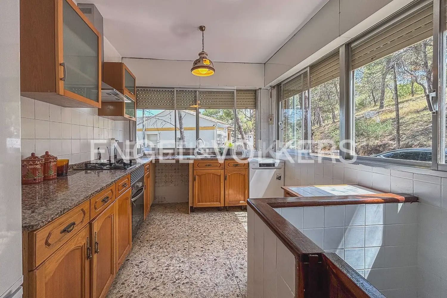 4 sypialnia Willa do wynajęcia w Paterna z basenem - 1 800 € (Ref: 9932326)