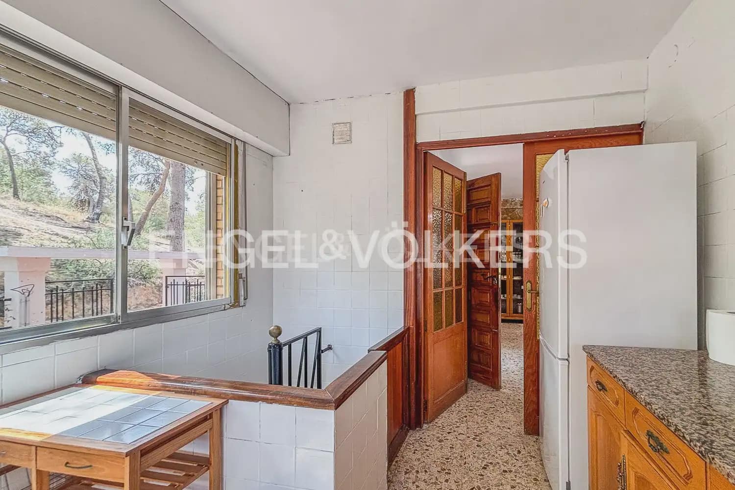 4 sypialnia Willa do wynajęcia w Paterna z basenem - 1 800 € (Ref: 9932326)