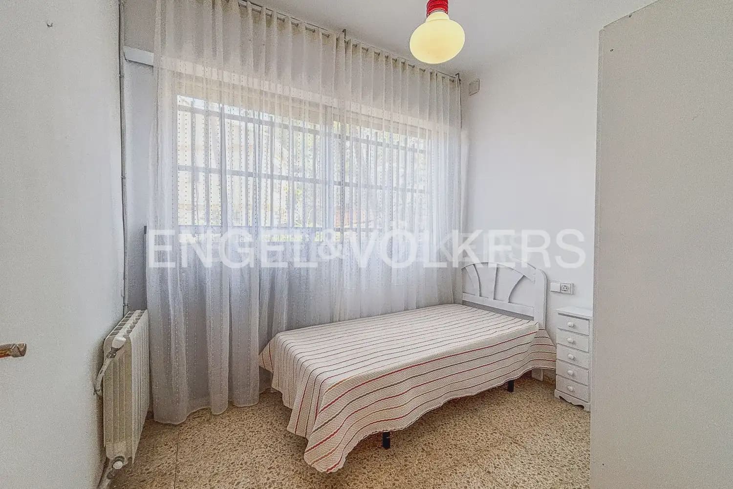 4 sypialnia Willa do wynajęcia w Paterna z basenem - 1 800 € (Ref: 9932326)