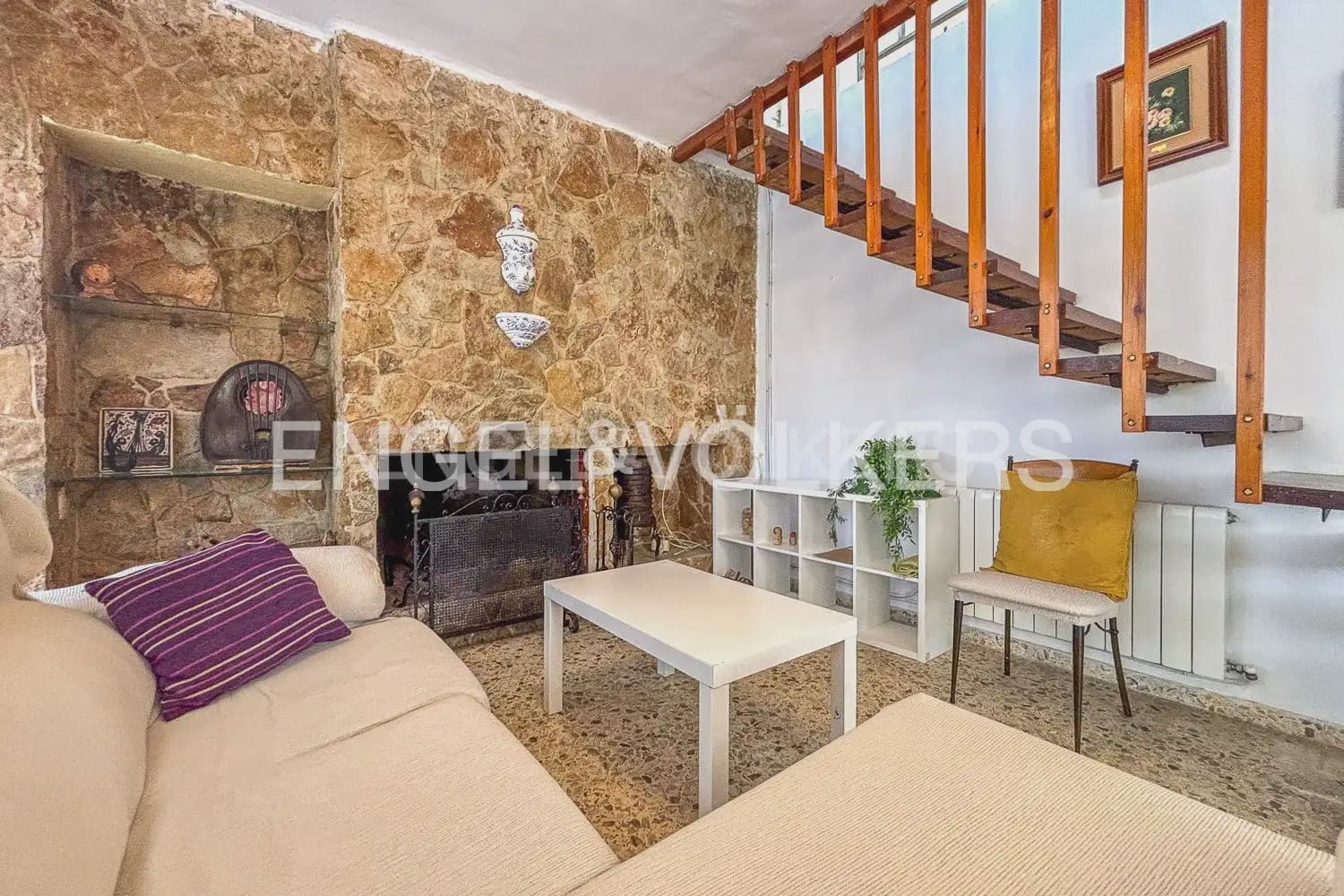4 sypialnia Willa do wynajęcia w Paterna z basenem - 1 800 € (Ref: 9932326)
