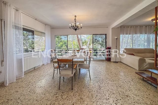 4 sypialnia Willa do wynajęcia w La Cañada, Paterna - 1 800 € (Ref: 9932326)