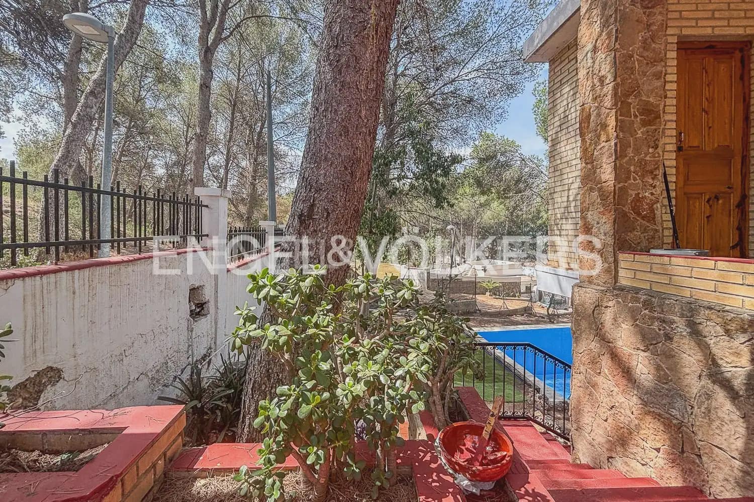 4 sypialnia Willa do wynajęcia w Paterna z basenem - 1 800 € (Ref: 9932326)