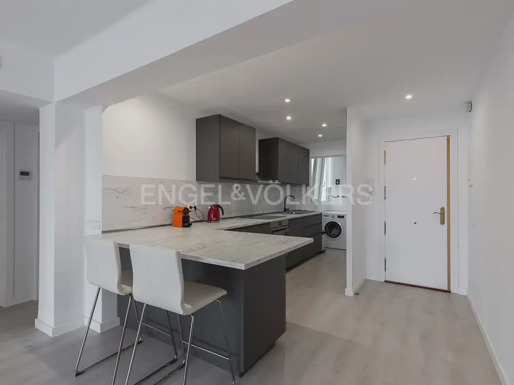 2 quarto Apartamento para arrendar em Valencia cidade - 1 500 € (Ref: 9932550)