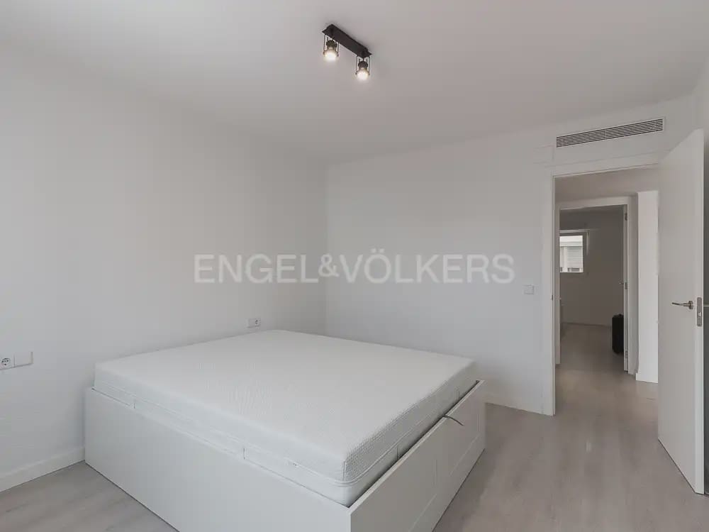 2 quarto Apartamento para arrendar em Valencia cidade - 1 500 € (Ref: 9932550)