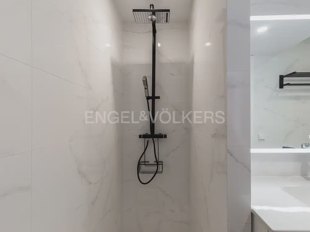 2 quarto Apartamento para arrendar em Valencia cidade - 1 500 € (Ref: 9932550)