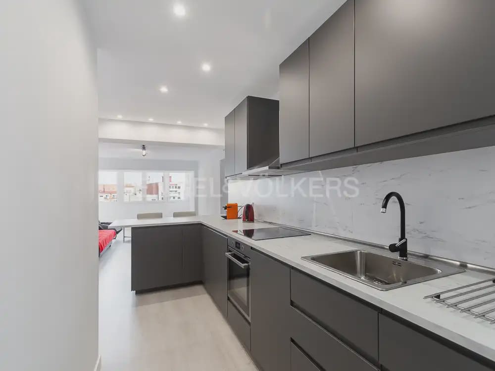 2 quarto Apartamento para arrendar em Valencia cidade - 1 500 € (Ref: 9932550)