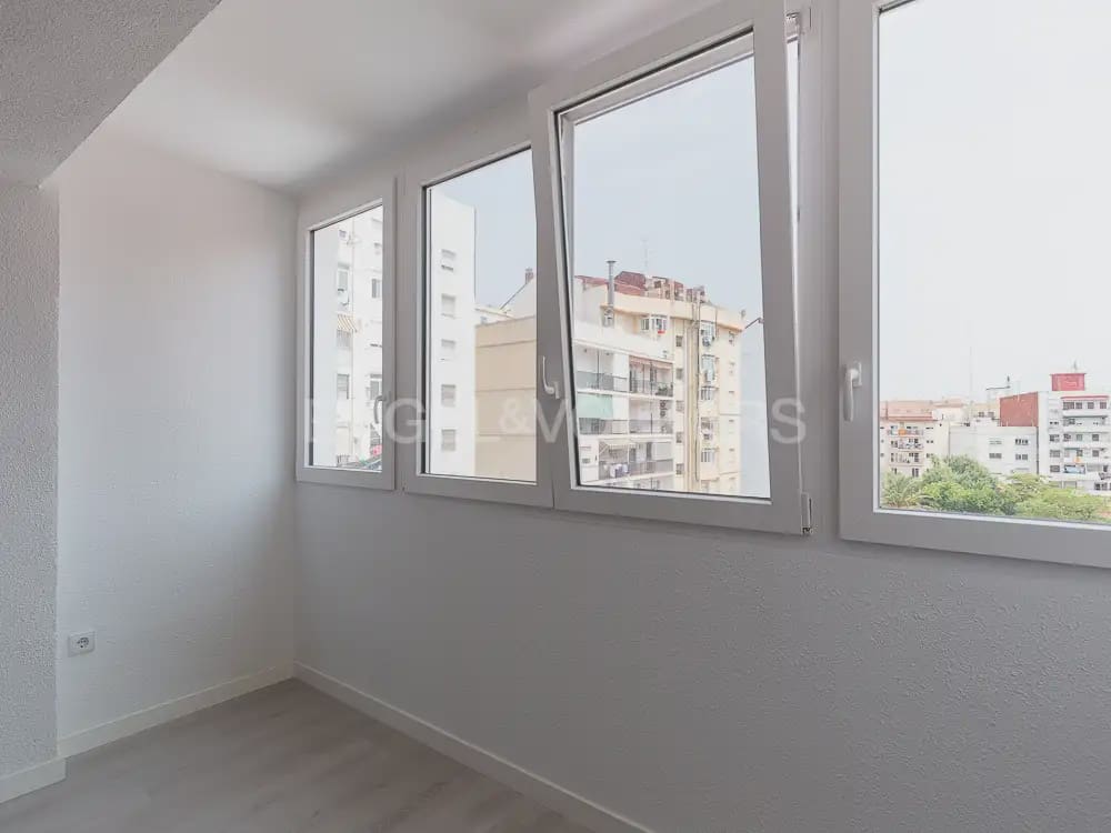 2 quarto Apartamento para arrendar em Valencia cidade - 1 500 € (Ref: 9932550)