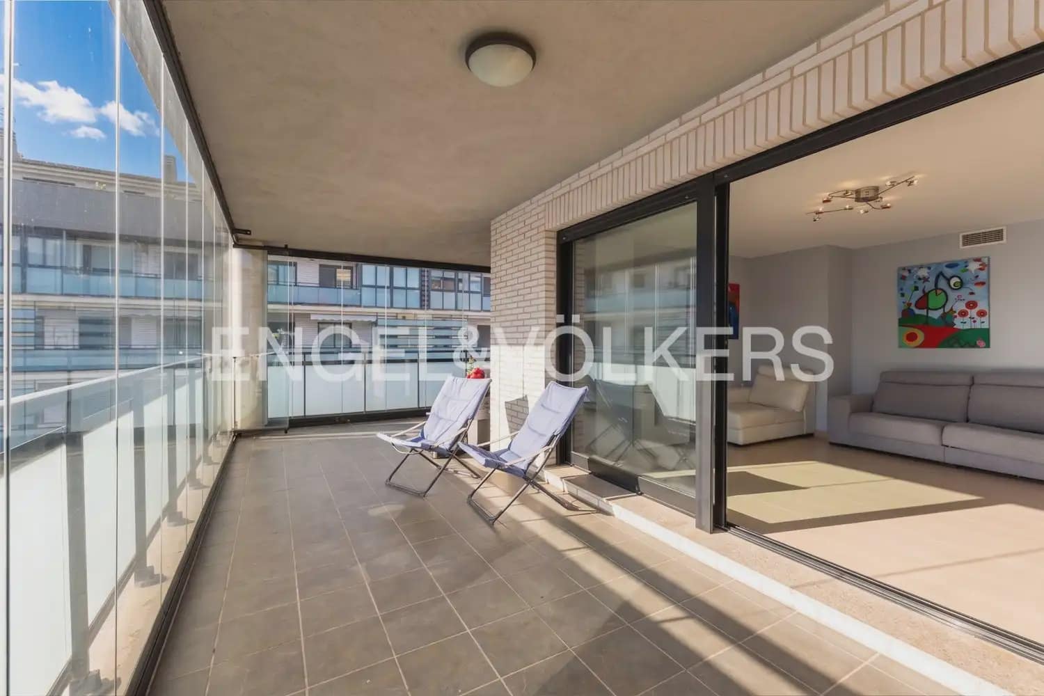 4 bedroom Flat for rent in Sagunto / Sagunt with pool garage - € 1,900 (Ref: 9932551)
