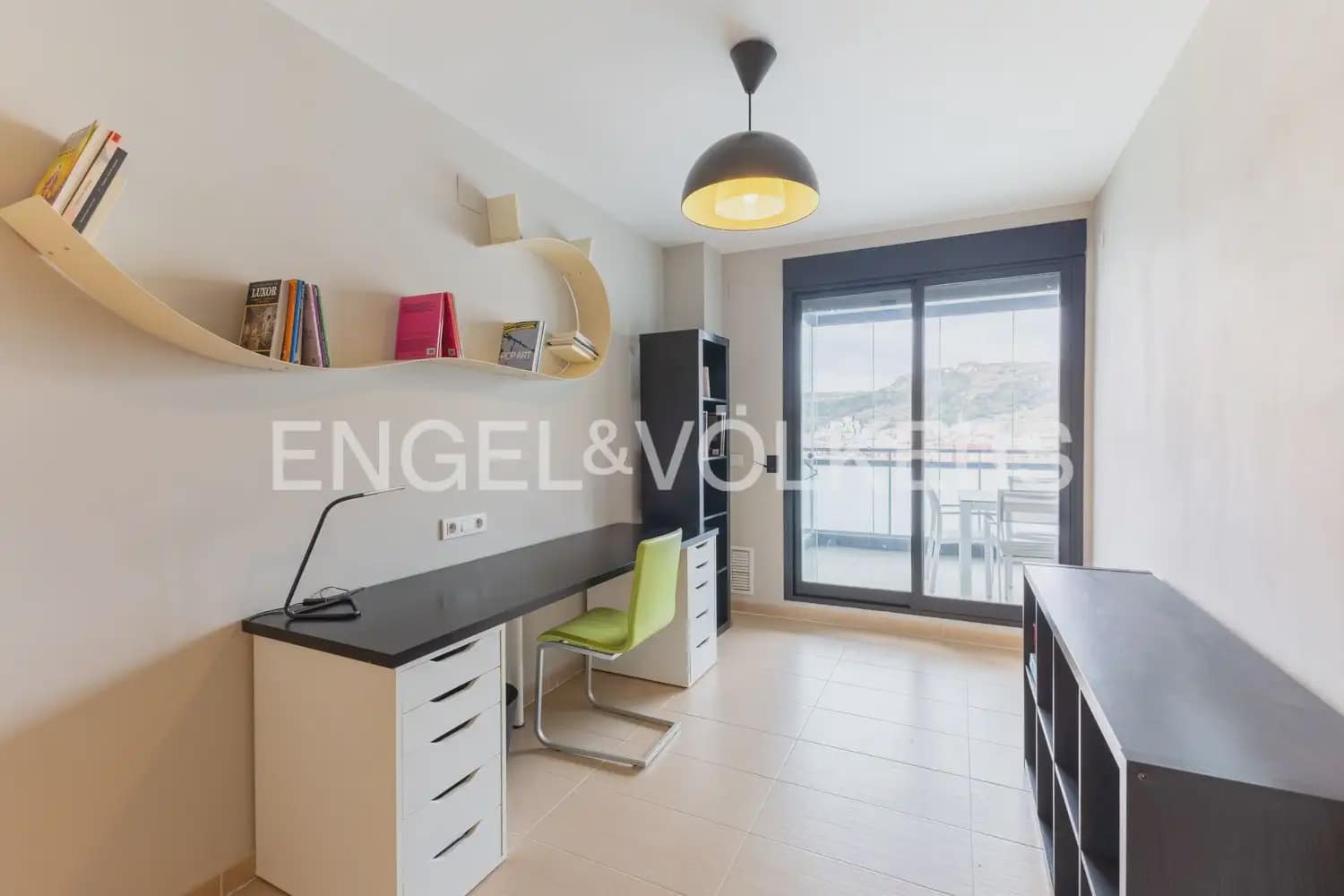 4 bedroom Flat for rent in Sagunto / Sagunt with pool garage - € 1,900 (Ref: 9932551)