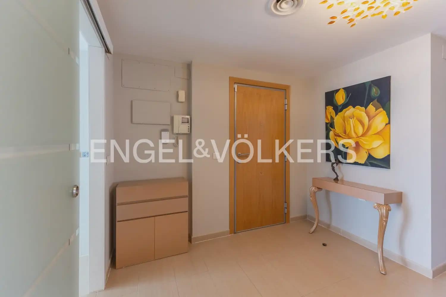 4 bedroom Flat for rent in Sagunto / Sagunt with pool garage - € 1,900 (Ref: 9932551)