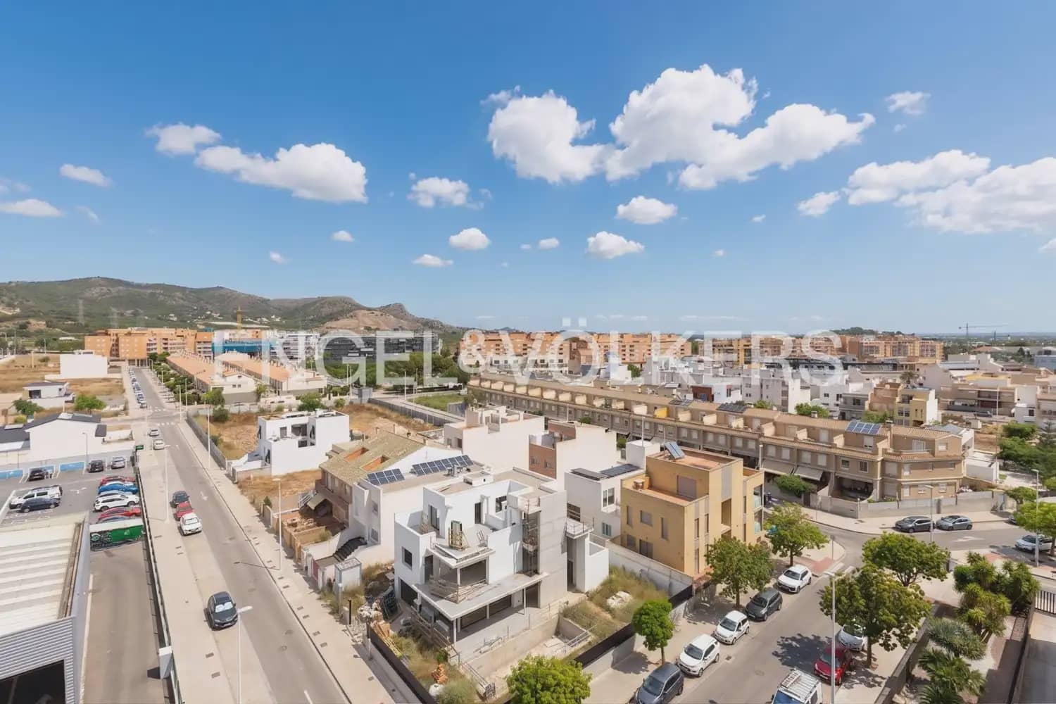 4 bedroom Flat for rent in Sagunto / Sagunt with pool garage - € 1,900 (Ref: 9932551)