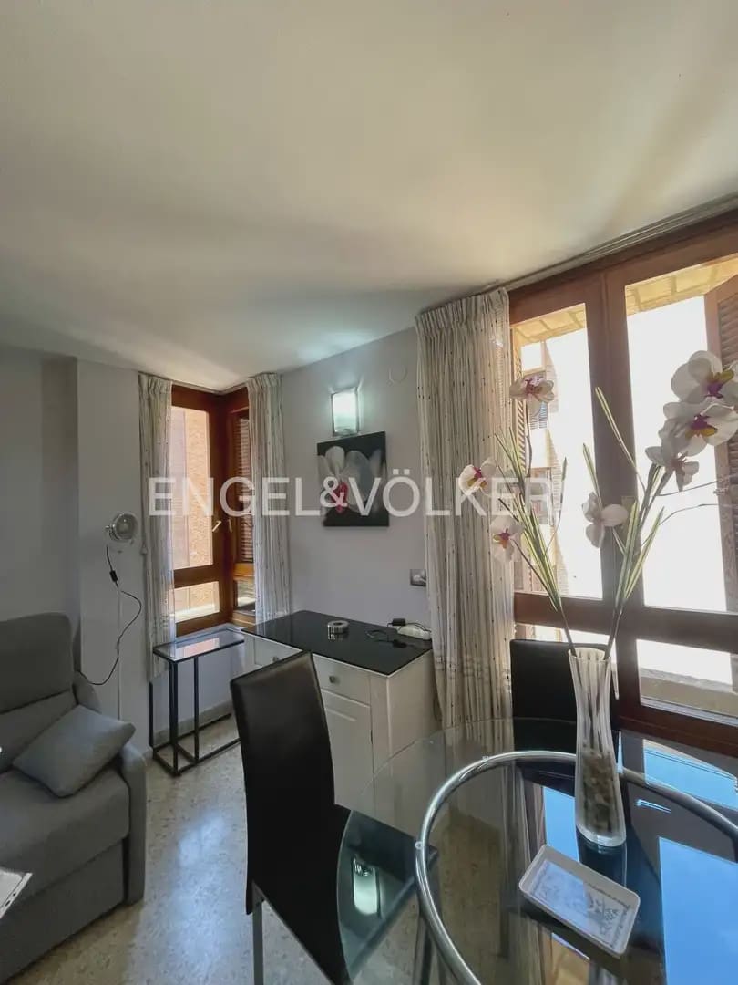 1 quarto Apartamento para arrendar em Valencia cidade - 1 450 € (Ref: 9932552)