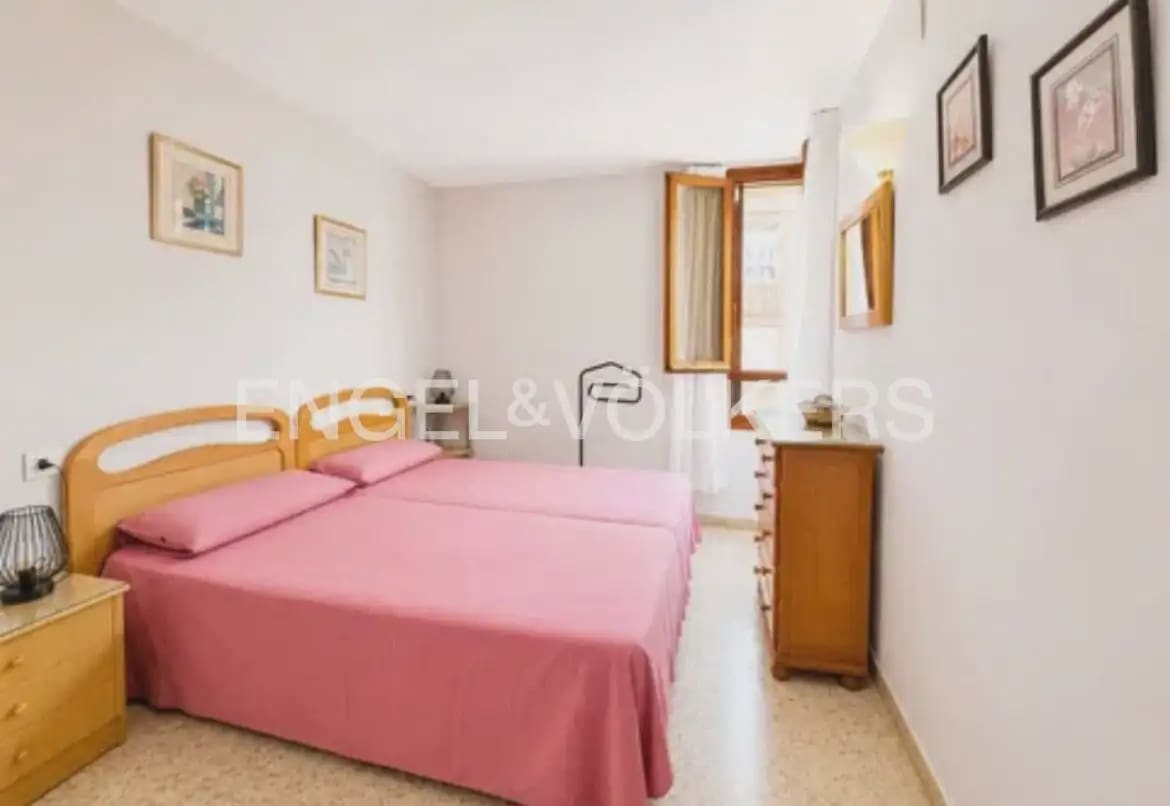 1 quarto Apartamento para arrendar em Valencia cidade - 1 300 € (Ref: 9932552)