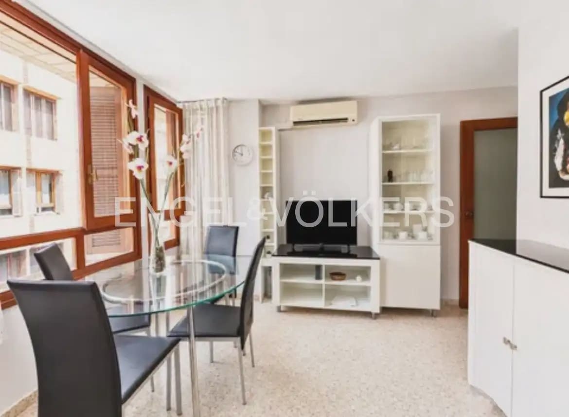 1 quarto Apartamento para arrendar em Valencia cidade - 1 300 € (Ref: 9932552)
