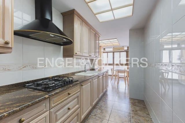 4 soverom Leilighet til salgs i Valencia by med garasje - € 530 000 (Ref: 9934862)