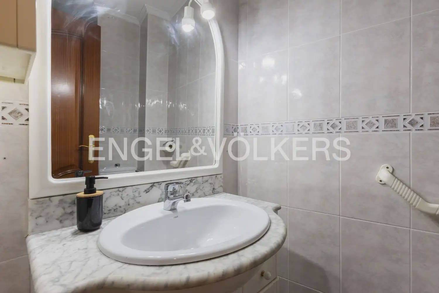 4 chambre Appartement à vendre à Valence ville avec garage - 530 000 € (Ref: 9934862)