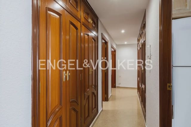 4 soverom Leilighet til salgs i Valencia by med garasje - € 530 000 (Ref: 9934862)