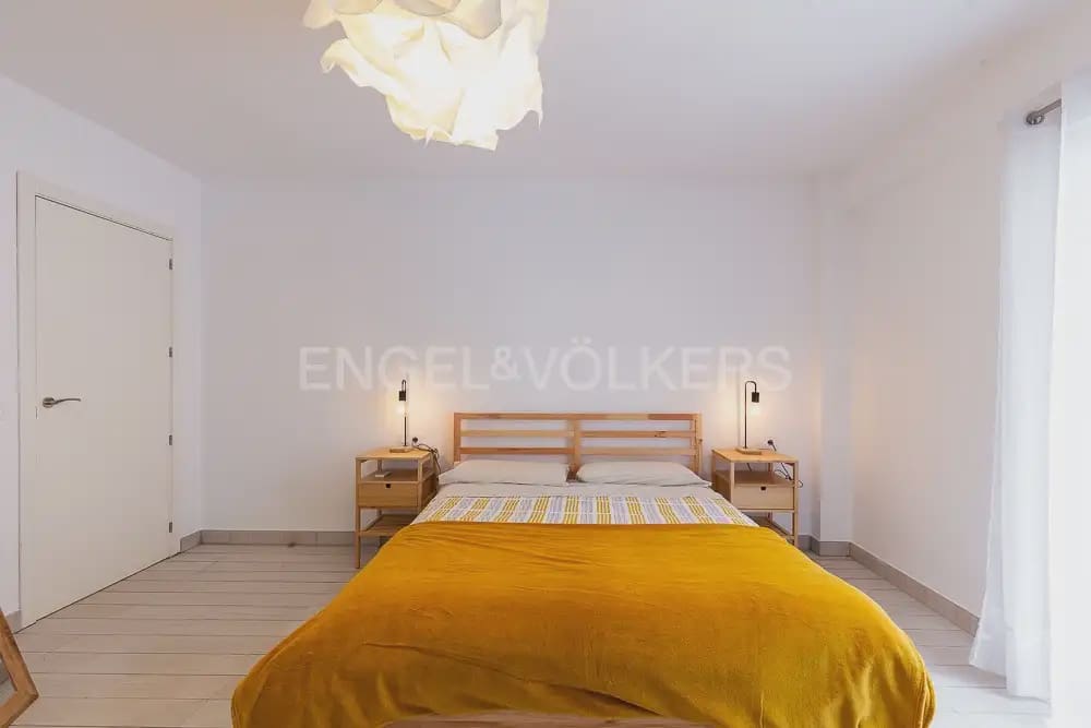 2 bedroom Flat for rent in Valencia city - € 1,600 (Ref: 9935089)