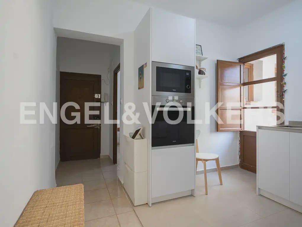 2 bedroom Flat for rent in Valencia city - € 950 (Ref: 9935169)