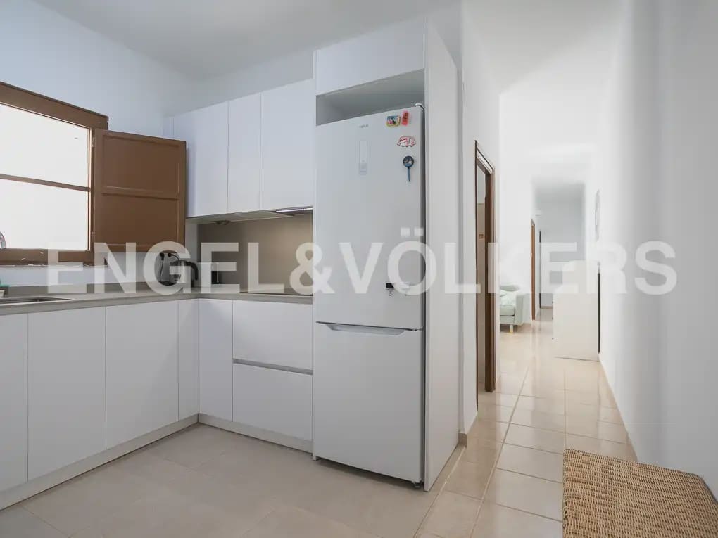 2 bedroom Flat for rent in Valencia city - € 950 (Ref: 9935169)
