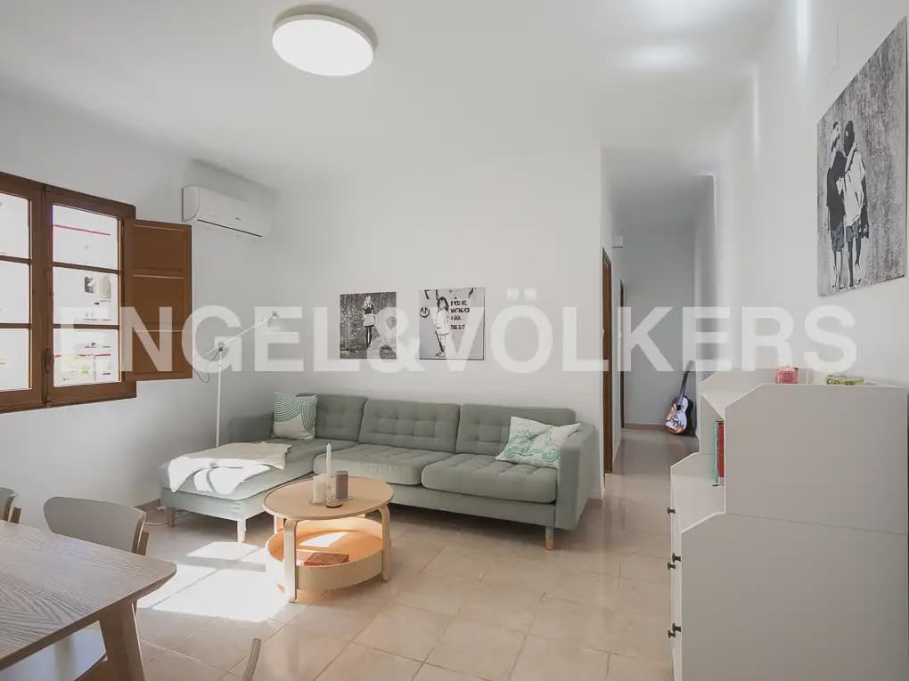 2 bedroom Flat for rent in Valencia city - € 950 (Ref: 9935169)