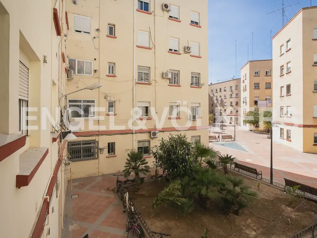 2 bedroom Flat for rent in Valencia city - € 950 (Ref: 9935169)