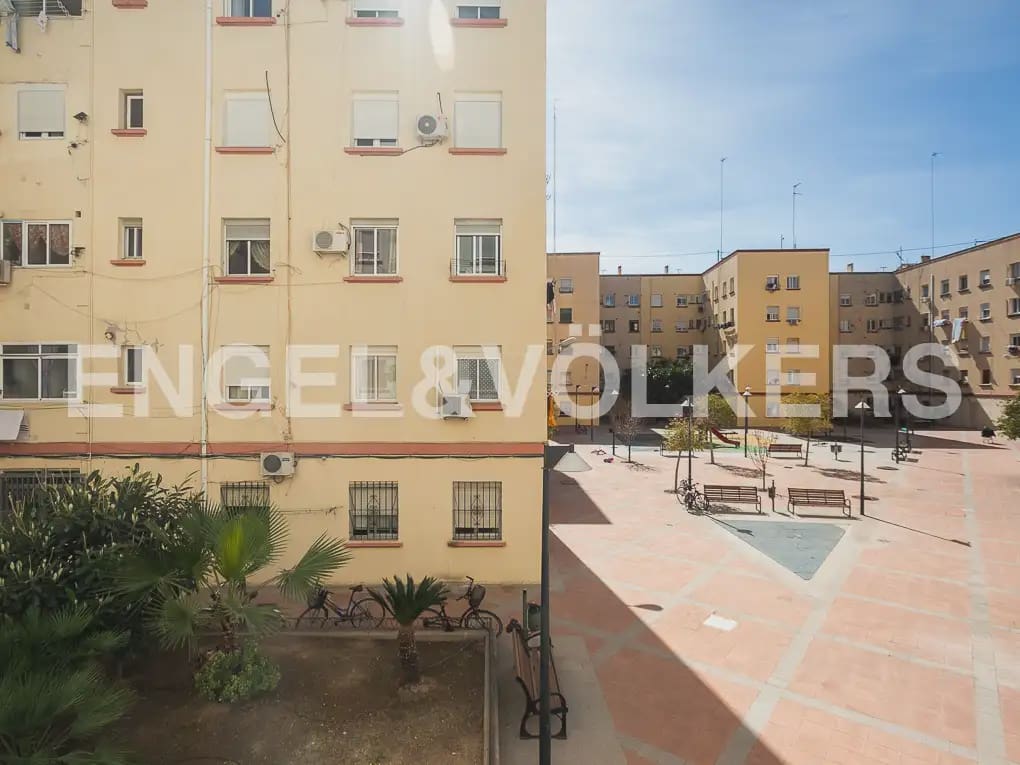 2 bedroom Flat for rent in Valencia city - € 950 (Ref: 9935169)