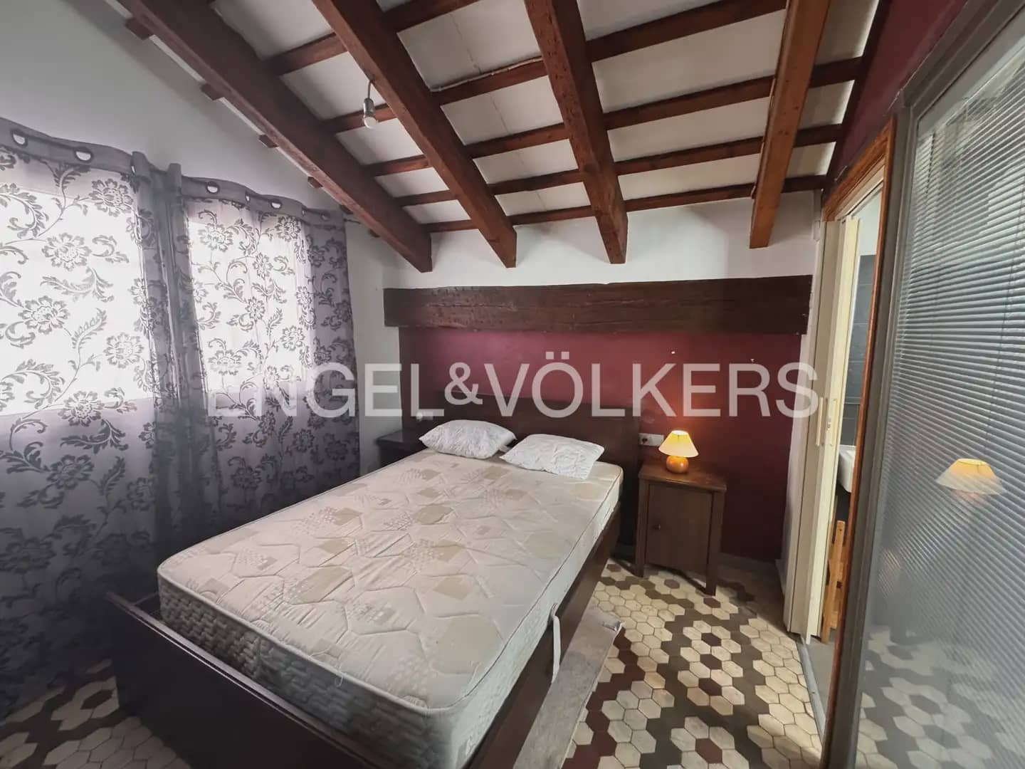 1 bedroom Flat for rent in Valencia city - € 1,200 (Ref: 9935254)