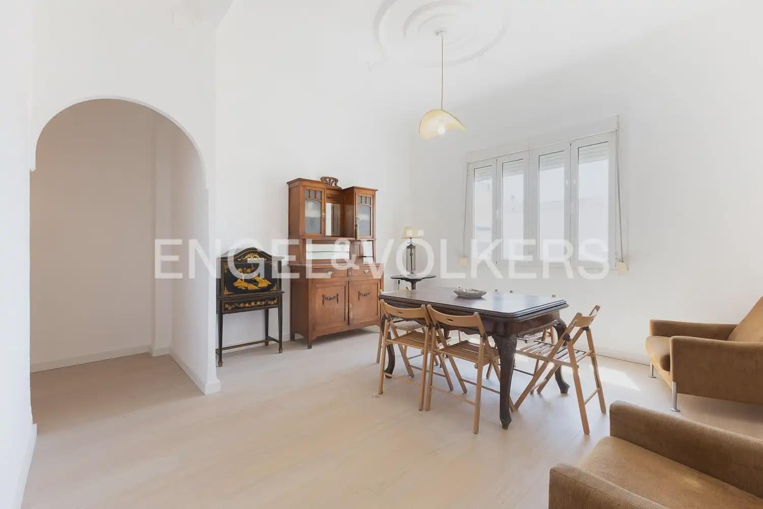 4 bedroom Flat for rent in Valencia city - € 1,650 (Ref: 9935321)