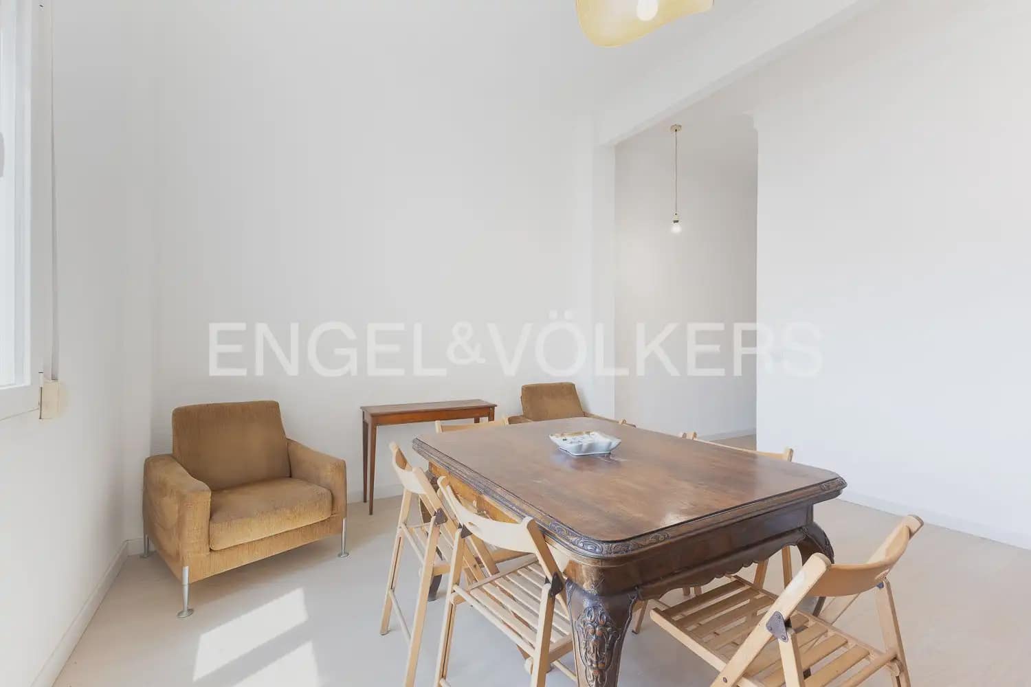 4 bedroom Flat for rent in Valencia city - € 1,650 (Ref: 9935321)