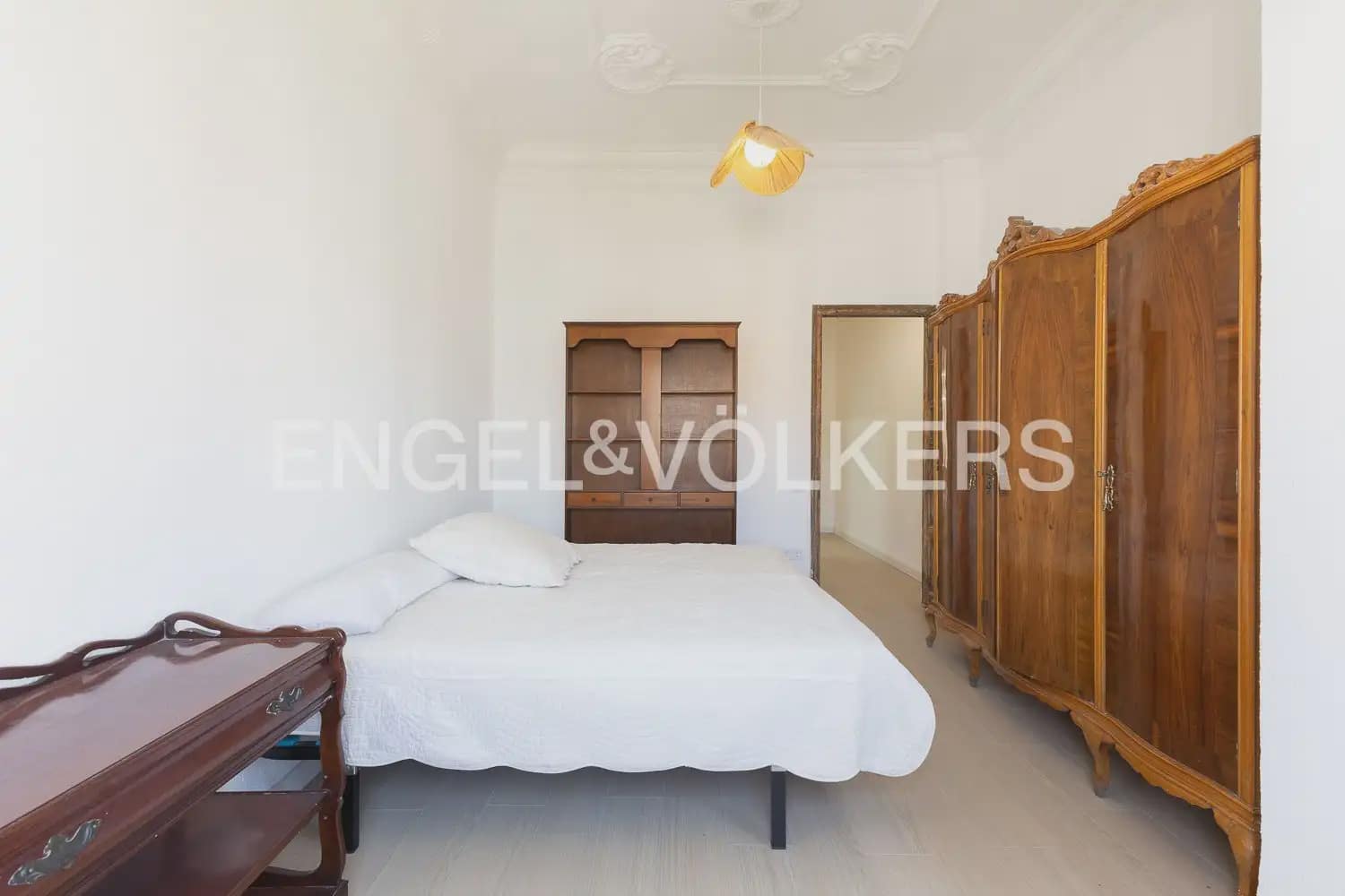 4 bedroom Flat for rent in Valencia city - € 1,650 (Ref: 9935321)