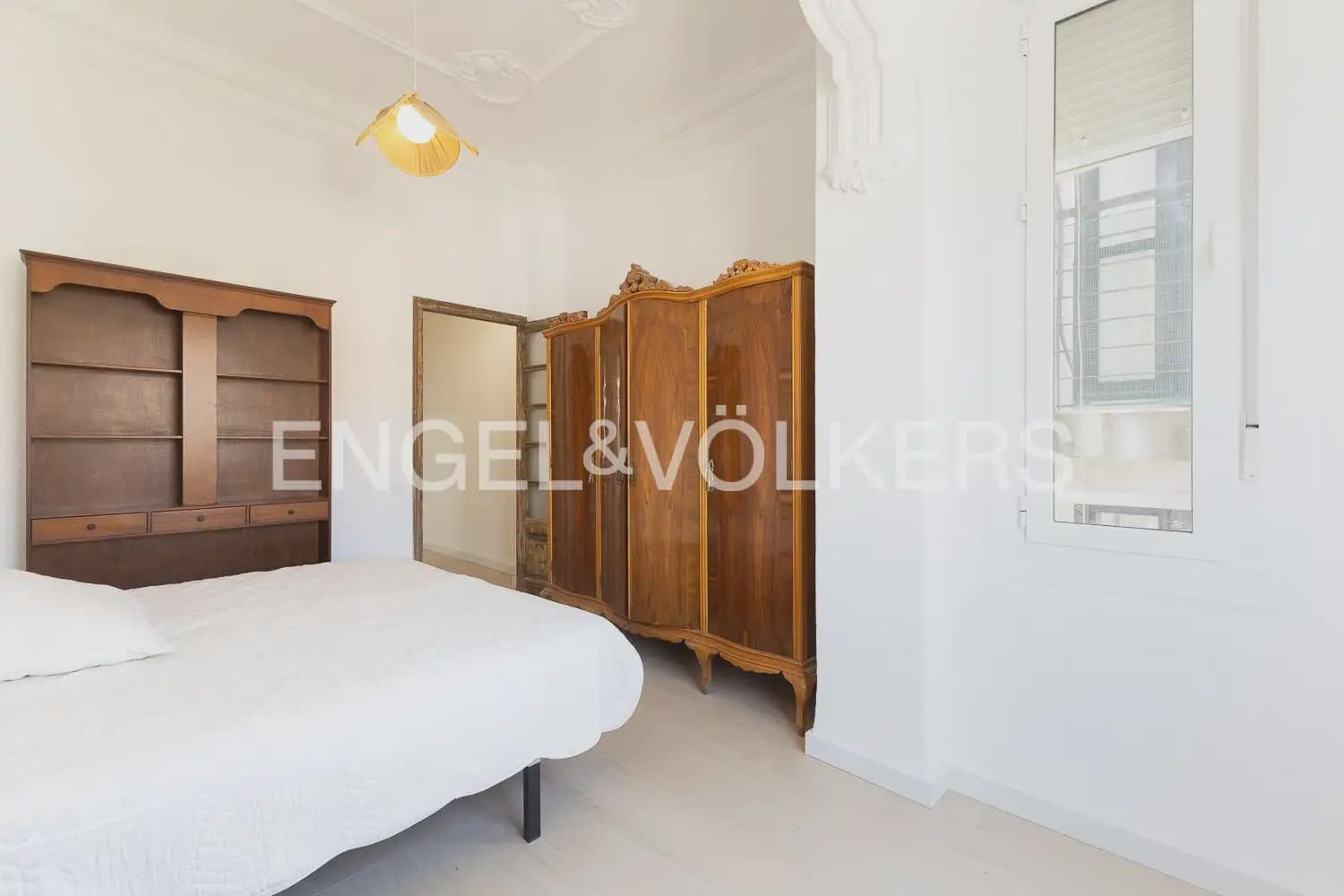 4 bedroom Flat for rent in Valencia city - € 1,650 (Ref: 9935321)