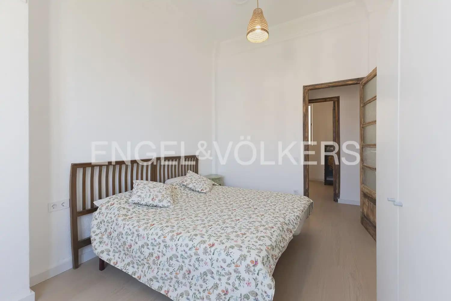 4 bedroom Flat for rent in Valencia city - € 1,650 (Ref: 9935321)