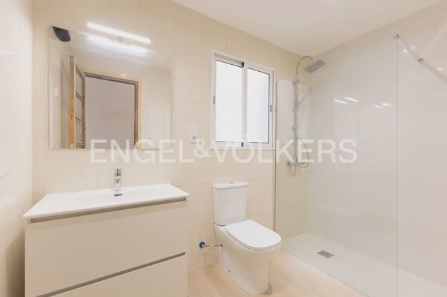 4 soverom Leilighet til leie i Arrancapins, Valencia by - € 1 650 (Ref: 9935321)