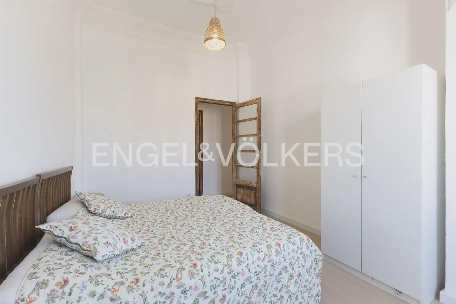 4 bedroom Flat for rent in Valencia city - € 1,650 (Ref: 9935321)