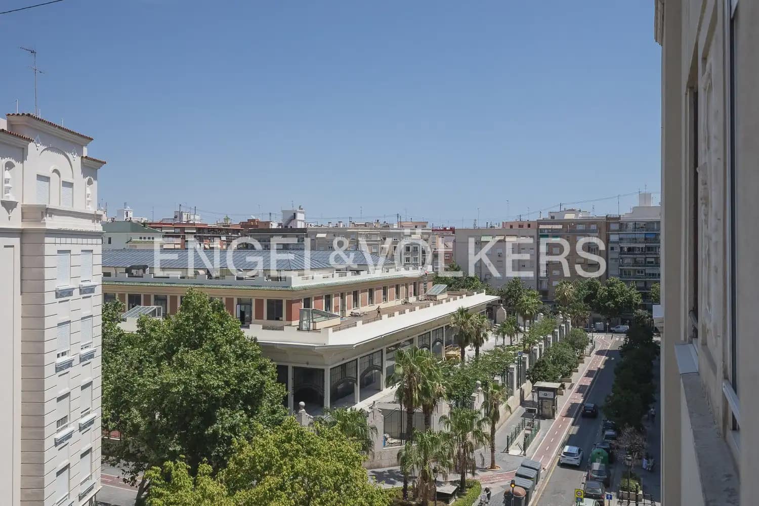4 bedroom Flat for rent in Valencia city - € 1,650 (Ref: 9935321)