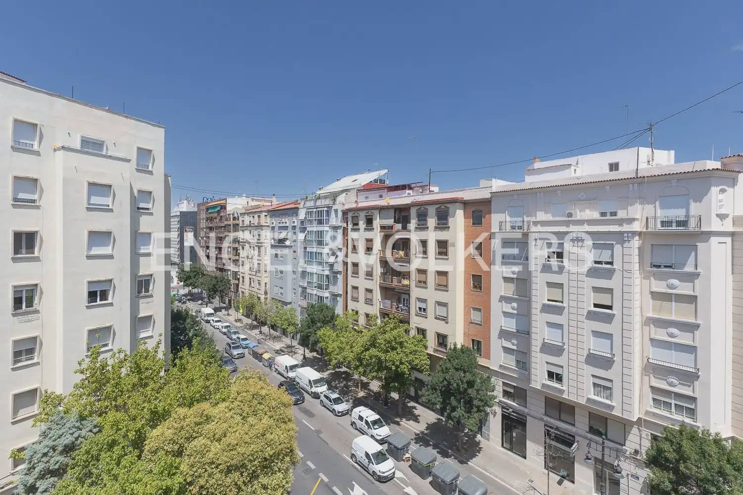 4 bedroom Flat for rent in Valencia city - € 1,650 (Ref: 9935321)