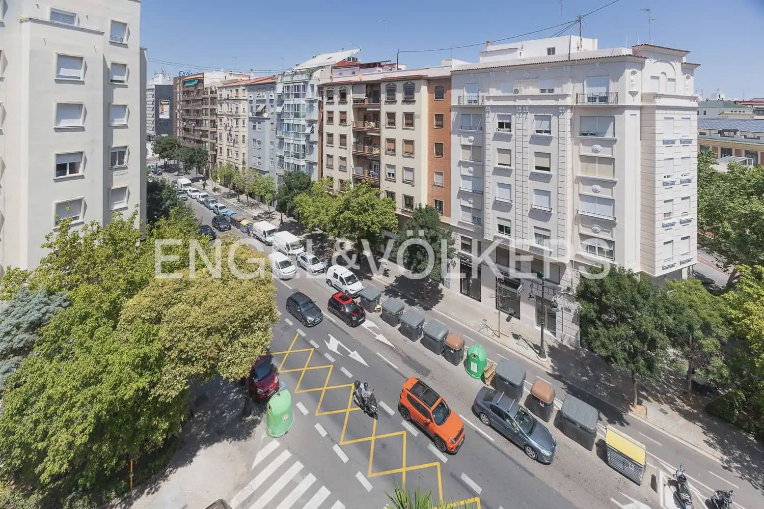 4 bedroom Flat for rent in Valencia city - € 1,650 (Ref: 9935321)