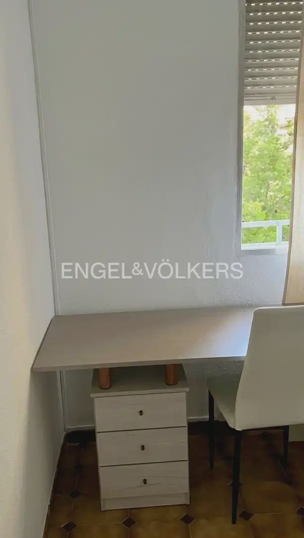 4 bedroom Flat for rent in Valencia city - € 1,800 (Ref: 9936741)