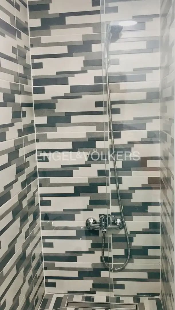 4 bedroom Flat for rent in Valencia city - € 1,800 (Ref: 9936741)