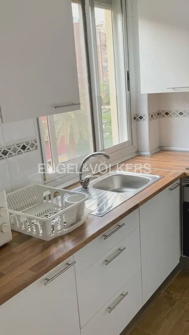 4 bedroom Flat for rent in Valencia city - € 1,800 (Ref: 9936741)