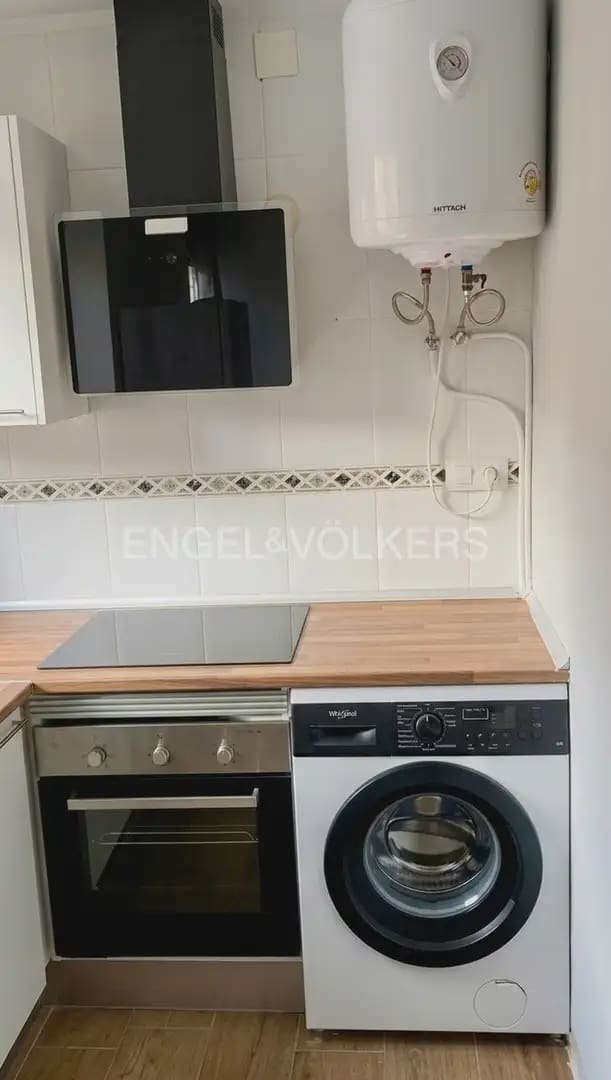 4 bedroom Flat for rent in Valencia city - € 1,800 (Ref: 9936741)