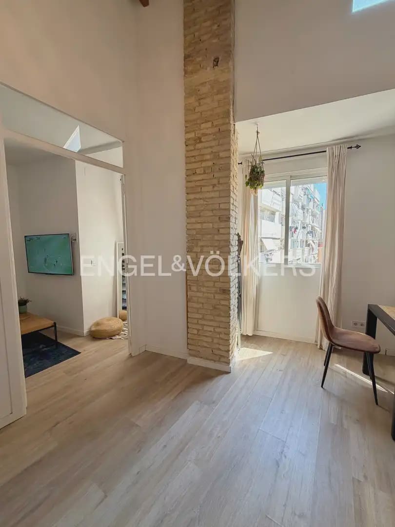 1 quarto Apartamento para arrendar em Valencia cidade - 1 250 € (Ref: 9936743)