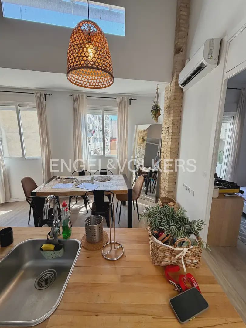 1 quarto Apartamento para arrendar em Valencia cidade - 1 250 € (Ref: 9936743)