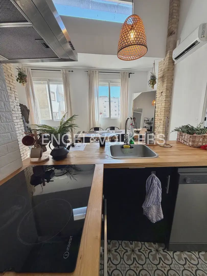 1 quarto Apartamento para arrendar em Valencia cidade - 1 250 € (Ref: 9936743)