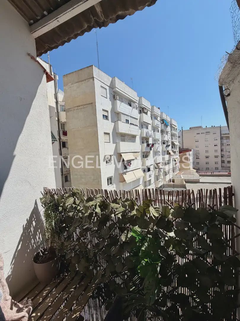 1 quarto Apartamento para arrendar em Valencia cidade - 1 250 € (Ref: 9936743)