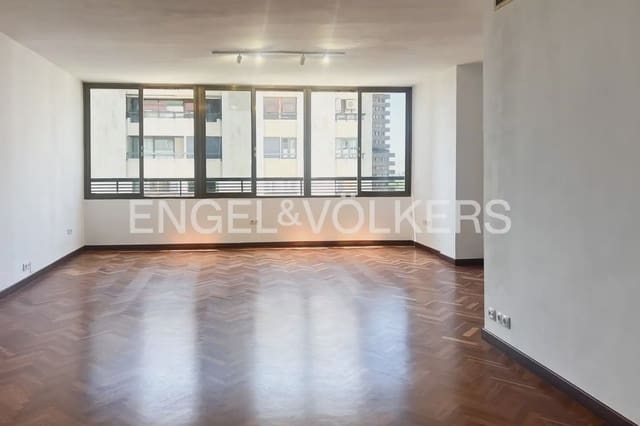 Piso de 3 habitaciones en Exposicio, València ciudad en alquiler con garaje - 2.000 € (Ref: 9936744)