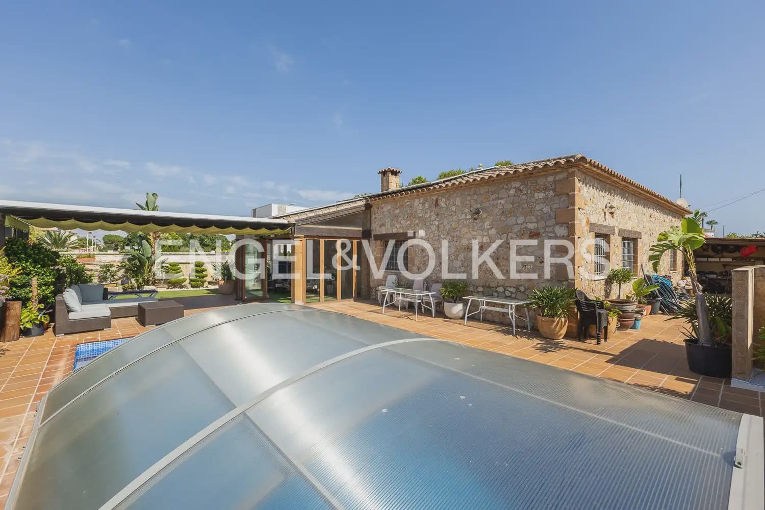 3 chambre Villa/Maison à vendre à Els Poblets avec piscine garage - 1 050 000 € (Ref: 9936746)