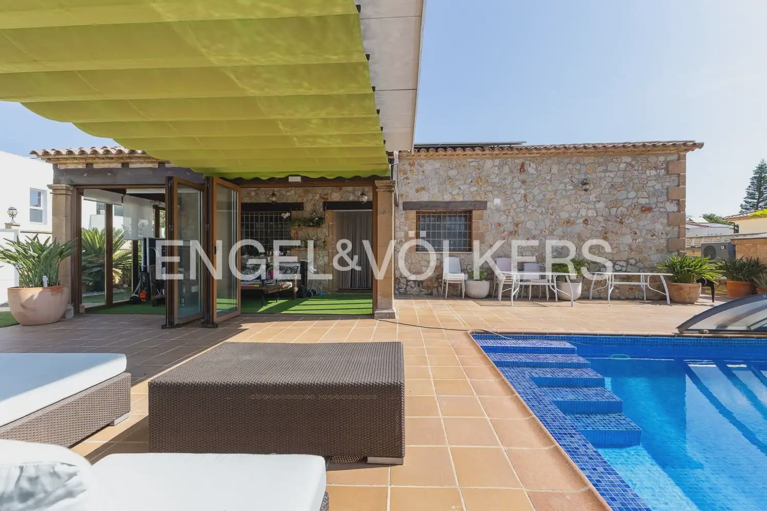 3 chambre Villa/Maison à vendre à Els Poblets avec piscine garage - 1 050 000 € (Ref: 9936746)